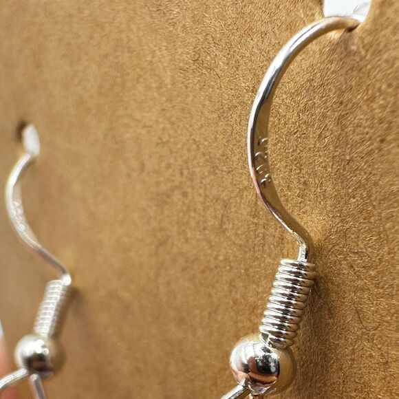 3” dangle earrings with 925 hooks, sodalite, moonstone and silver toned beads! - Picture 15 of 15
